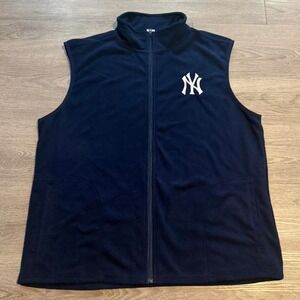 New York Yankees Baby Ruth Vest XL Navy Blue Fleece MLB Promo Rare Collectible